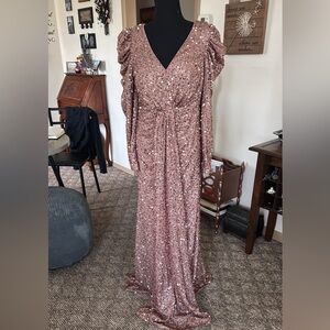 Sz L pink champagne sequined, lined, UNITHORSE Vneck long sleeve gown NWT